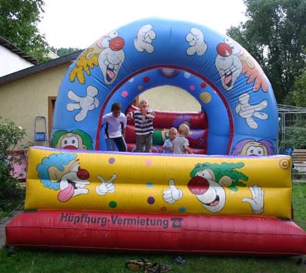 H&uuml;pfburg Clown